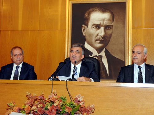 Cumhurbaşkanı Gül, 4. Olağanüstü İslam Zirvesi’ne Katılmak Üzere Suudi Arabistan'a Gitti